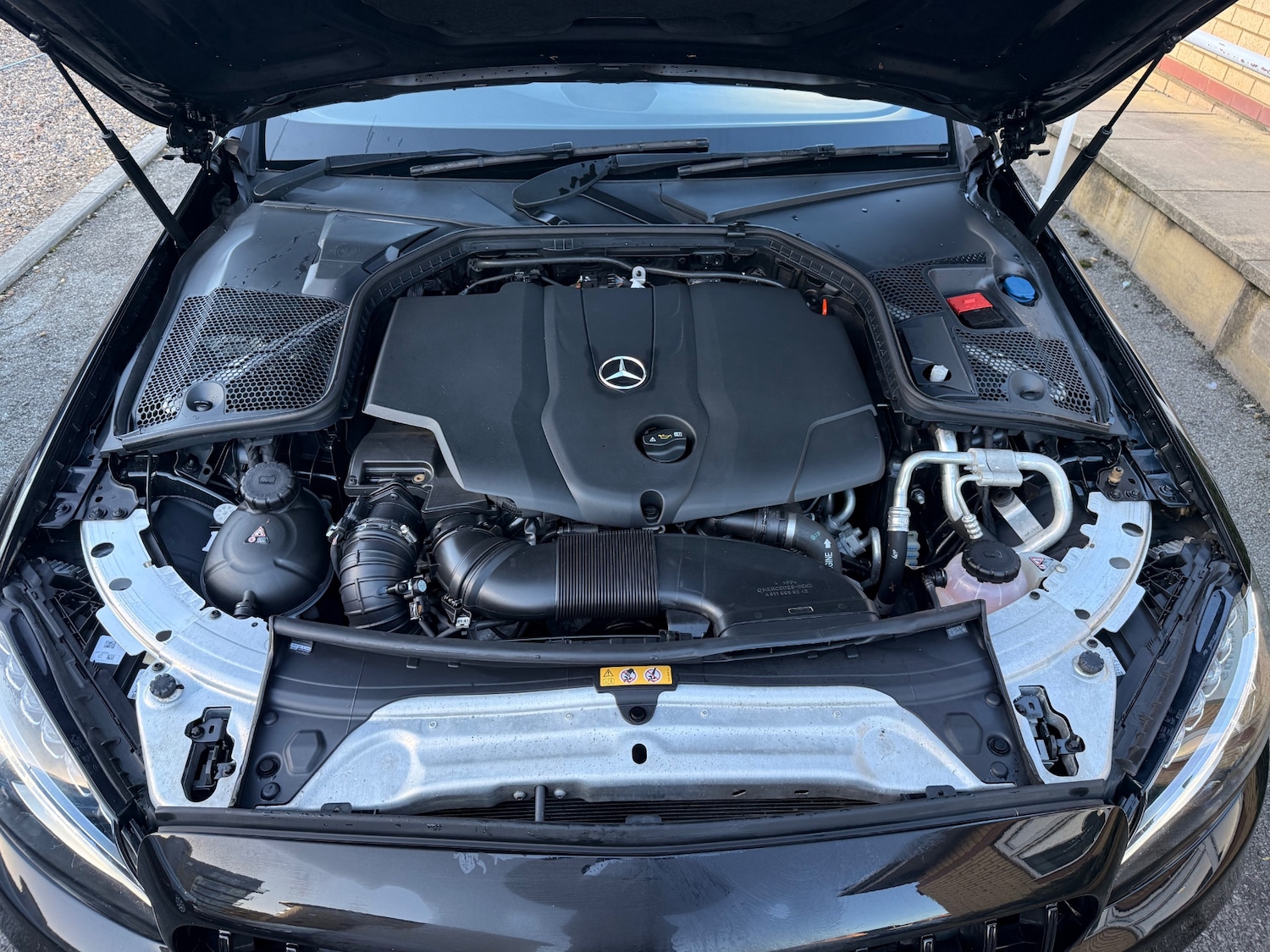 Used Mercedes-Benz C Class 2018 for sale - 77003283: Photo 11