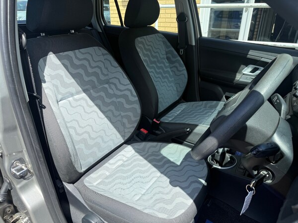 Used Skoda Fabia 2010 for sale - 74720960: Photo 6