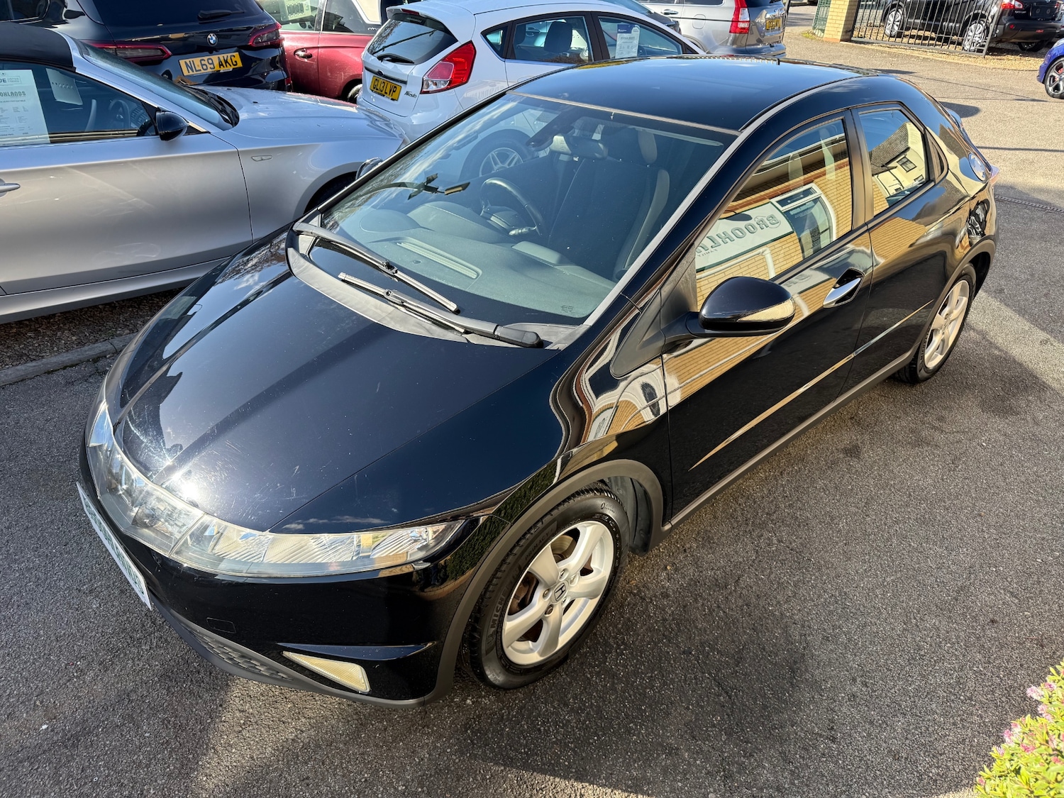 Used Honda Civic 2008 for sale - 76364863: Photo 2