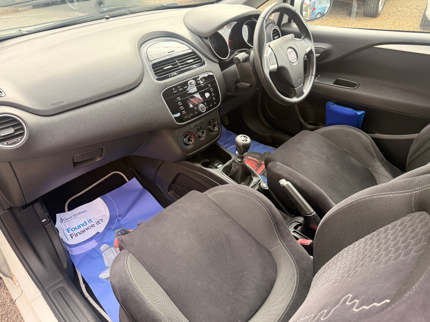 Used Fiat Punto 2015 for sale - 77915482: Photo 10