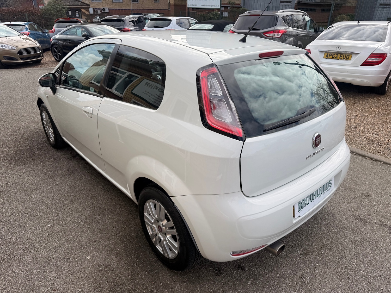 Used Fiat Punto 2015 for sale - 77915482: Photo 3