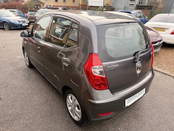Used Hyundai i10 2012 for sale - 77271921: Photo