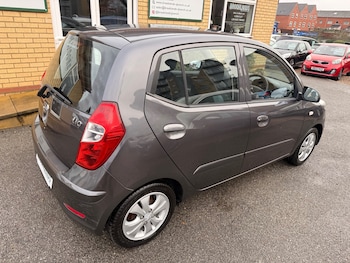 Used Hyundai i10 2012 for sale - 77271921: Photo