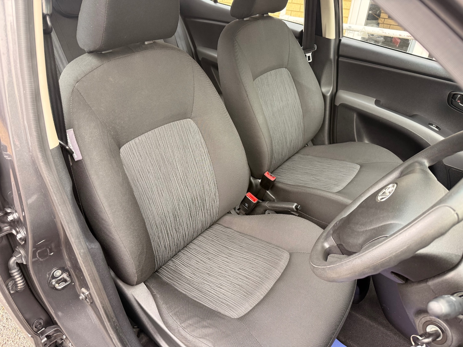 Used Hyundai i10 2012 for sale - 77271921: Photo 6