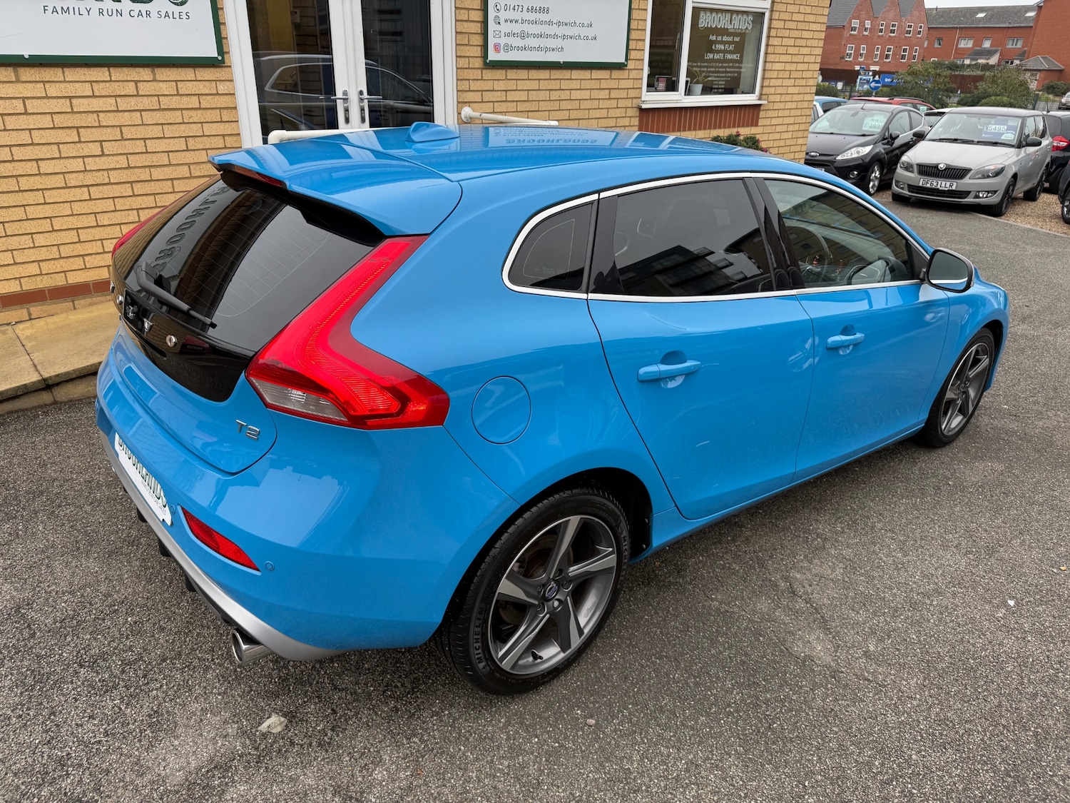 Used Volvo V40 2015 for sale - 76588996: Photo 4