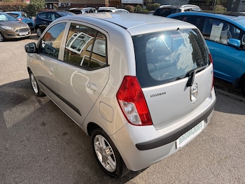 Used Hyundai i10 2010 for sale - 78392722: Photo