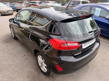 Used Ford Fiesta 2018 for sale - 78224784: Photo