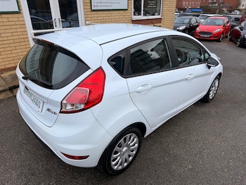 Used Ford Fiesta 2013 for sale - 77701939: Photo