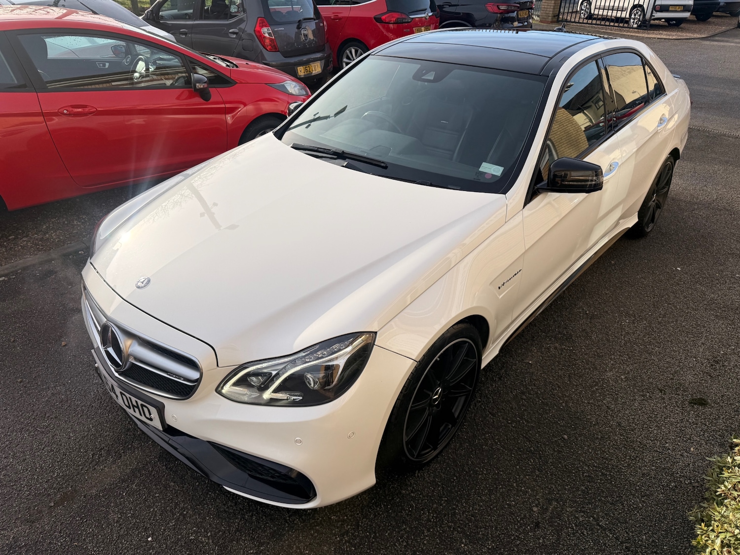 Used Mercedes-Benz E Class 2014 for sale - 77352204: Photo 2