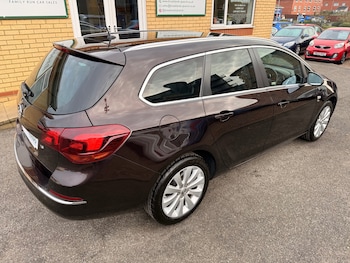 Used Vauxhall Astra 2015 for sale - 76957460: Photo