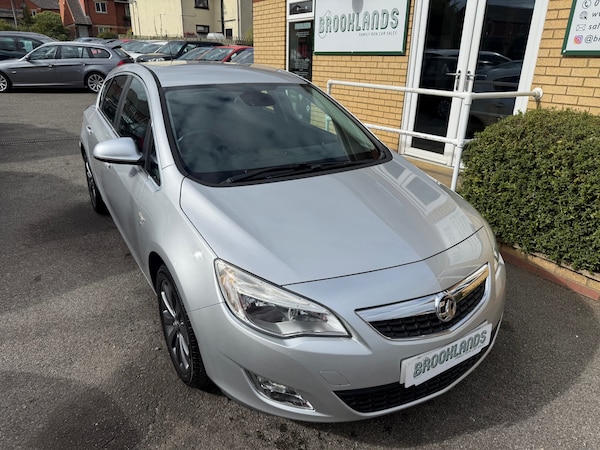 Used Vauxhall Astra 2010 for sale - 75971168: Photo 1