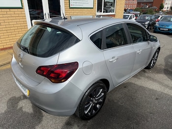 Used Vauxhall Astra 2010 for sale - 75971168: Photo 4