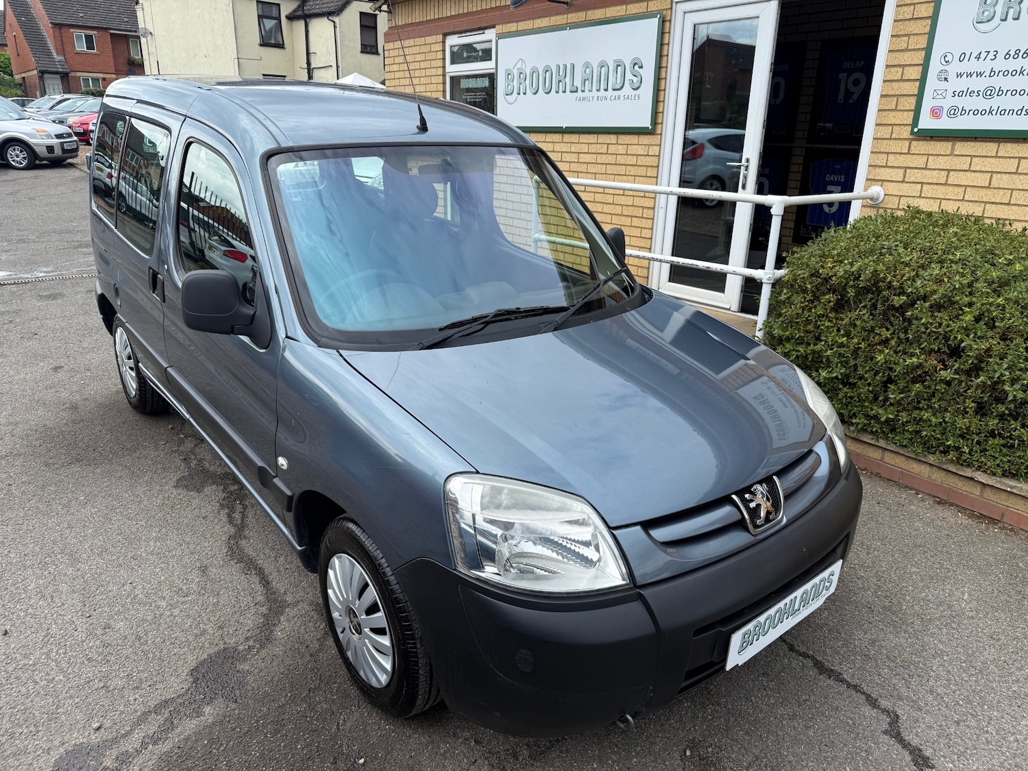 Vehicle 1