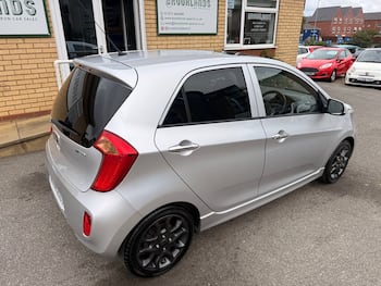 Used Kia Picanto 2015 for sale - 79673859: Photo