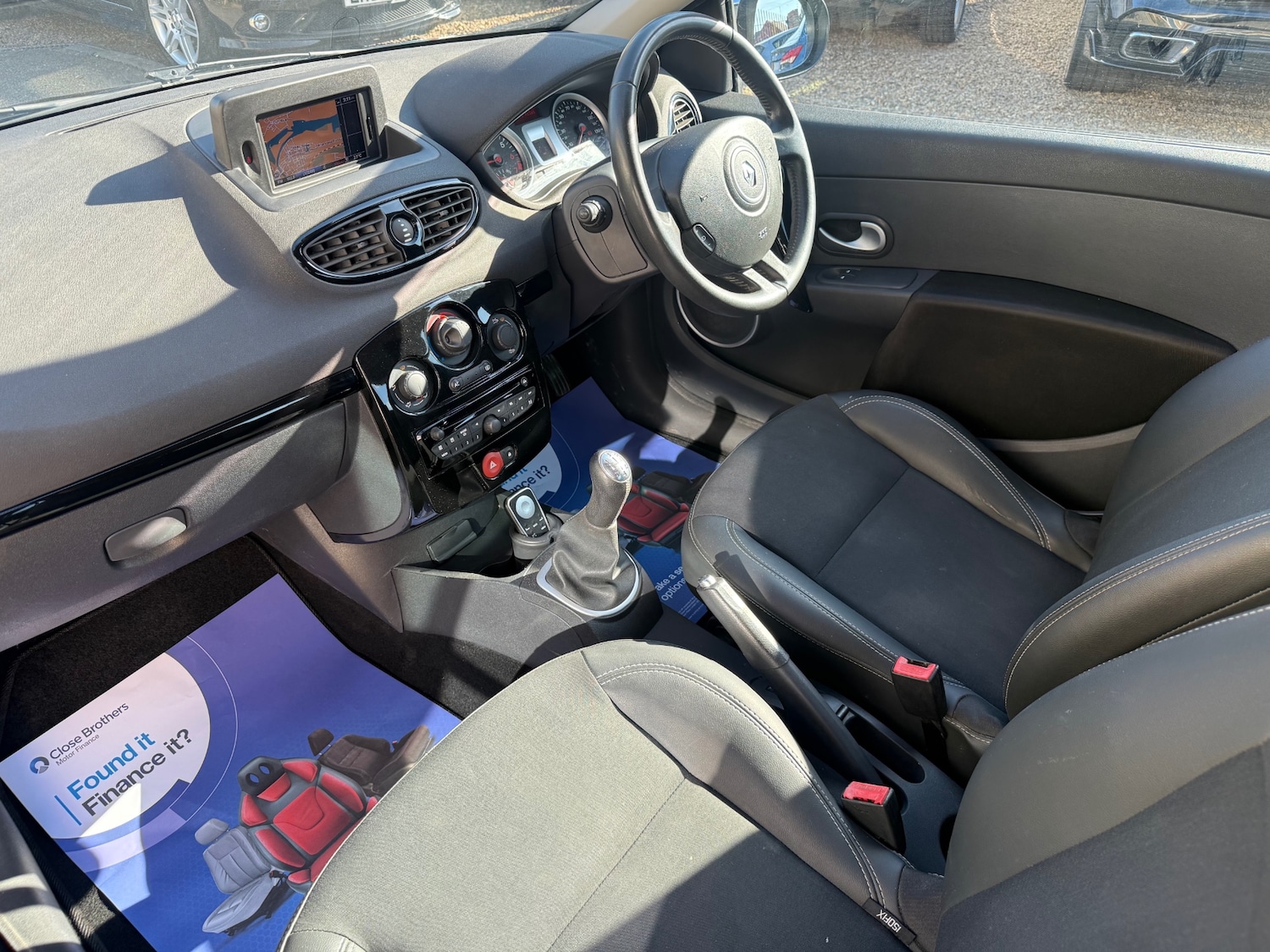 Used Renault Clio 2012 for sale - 76117219: Photo 10