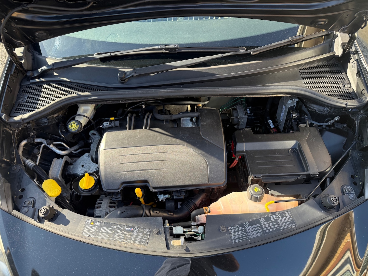 Used Renault Clio 2012 for sale - 76117219: Photo 11