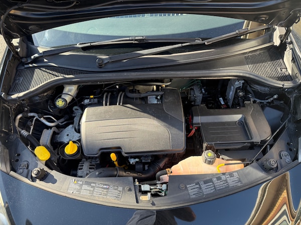 Used Renault Clio 2012 for sale - 76117219: Photo 11
