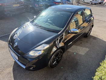 Used Renault Clio 2012 for sale - 76117219: Photo 2