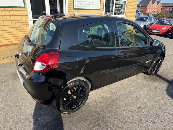 Used Renault Clio 2012 for sale - 76117219: Photo 4