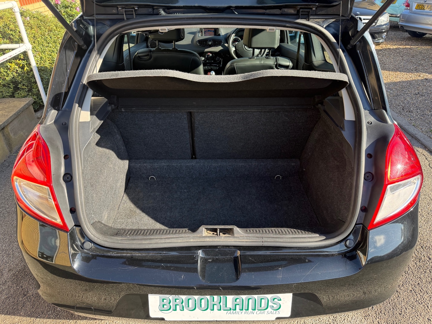 Used Renault Clio 2012 for sale - 76117219: Photo 8