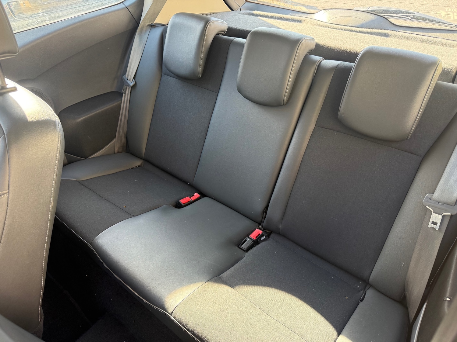 Used Renault Clio 2012 for sale - 76117219: Photo 9