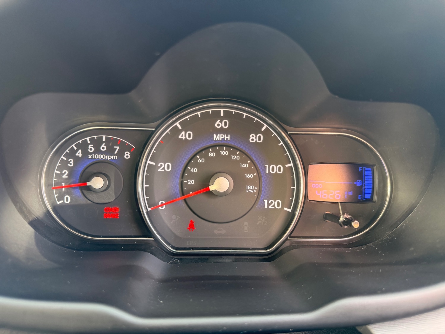 Used Hyundai i10 2011 for sale - 77732619: Photo 5