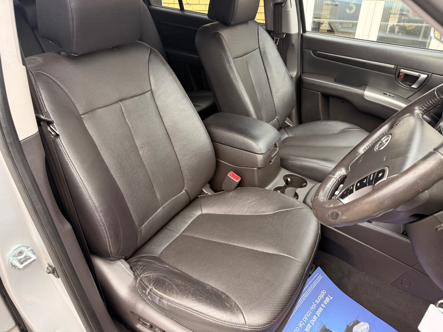 Used Hyundai Santa Fe 2012 for sale - 76919727: Photo 6