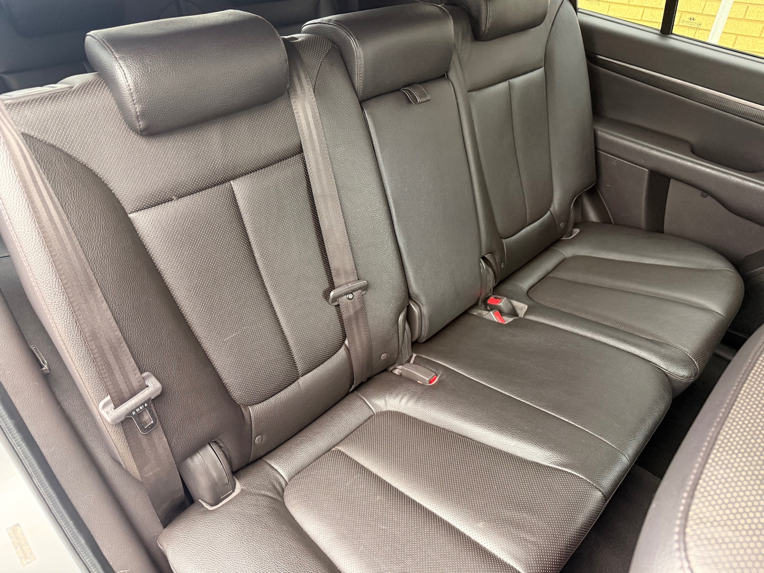 Used Hyundai Santa Fe 2012 for sale - 76919727: Photo 7