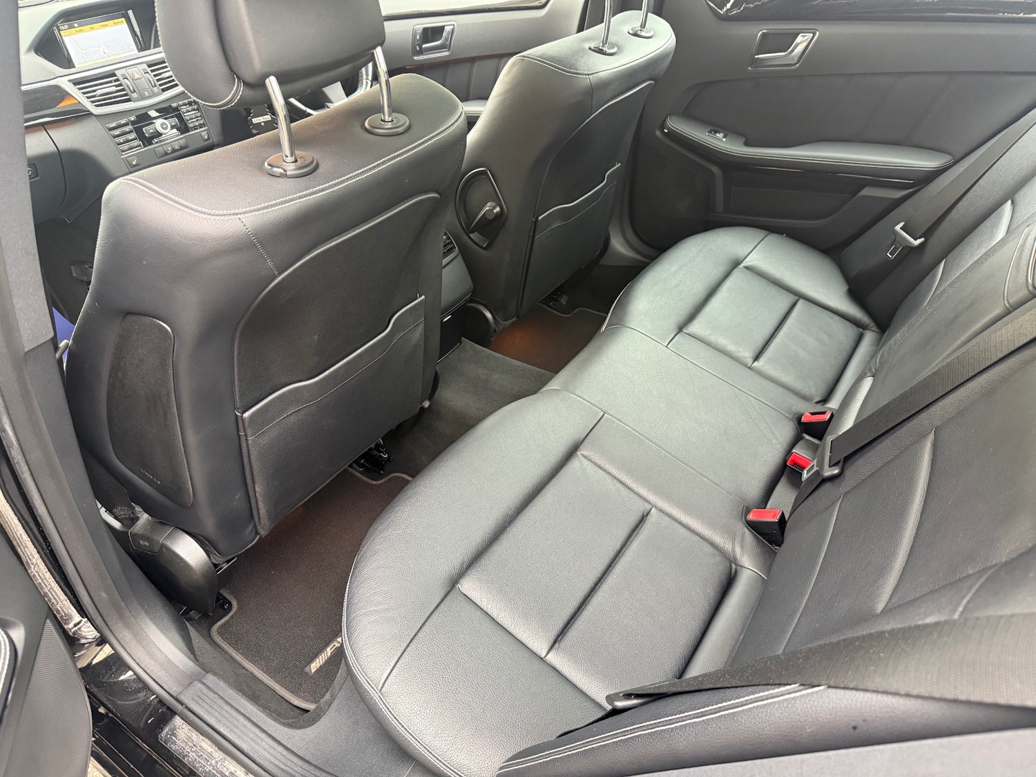 Used Mercedes-Benz E Class 2009 for sale - 76312245: Photo 9