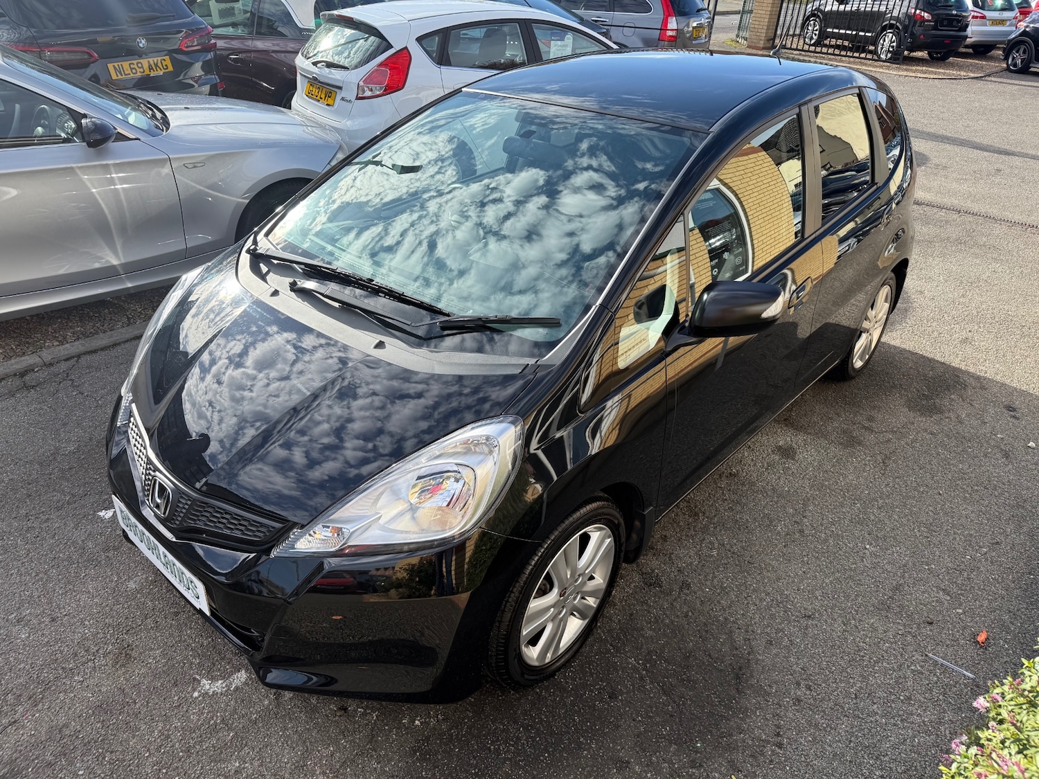 Used Honda Jazz 2013 for sale - 76343945: Photo 2