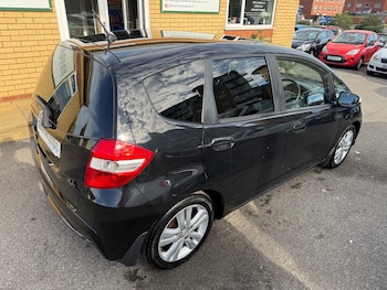 Used Honda Jazz 2013 for sale - 76343945: Photo