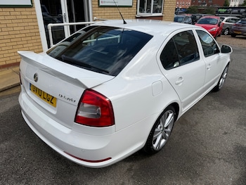 Used Skoda Octavia 2010 for sale - 75749353: Photo