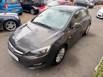 Used Vauxhall Astra 2015 for sale - 79571517: Photo