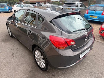 Used Vauxhall Astra 2015 for sale - 79571517: Photo