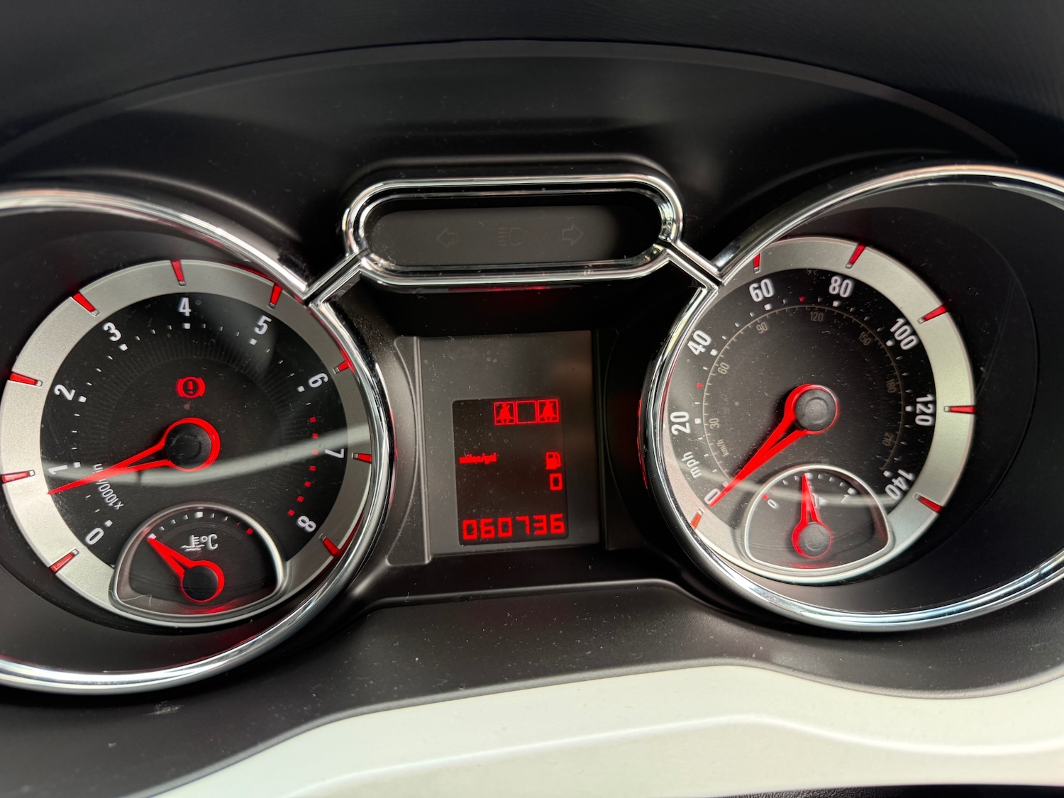 Used Vauxhall ADAM 2014 for sale - 76194645: Photo 5