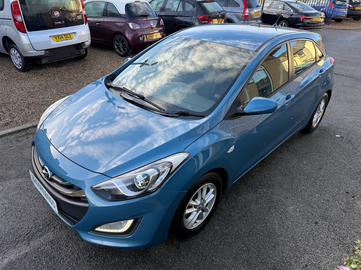 Used Hyundai i30 2013 for sale - 76830792: Photo 2