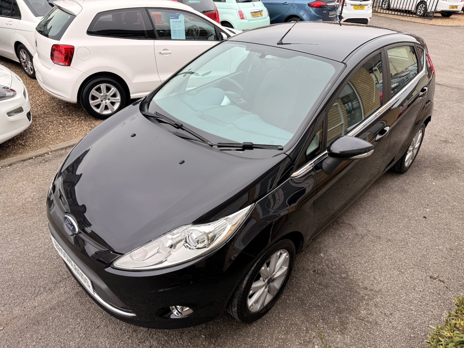 Used Ford Fiesta 2010 for sale - 77916174: Photo 2