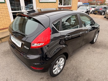 Used Ford Fiesta 2010 for sale - 77916174: Photo