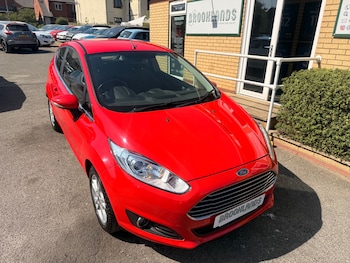 Used Ford Fiesta 2015 for sale - 79469223: Photo