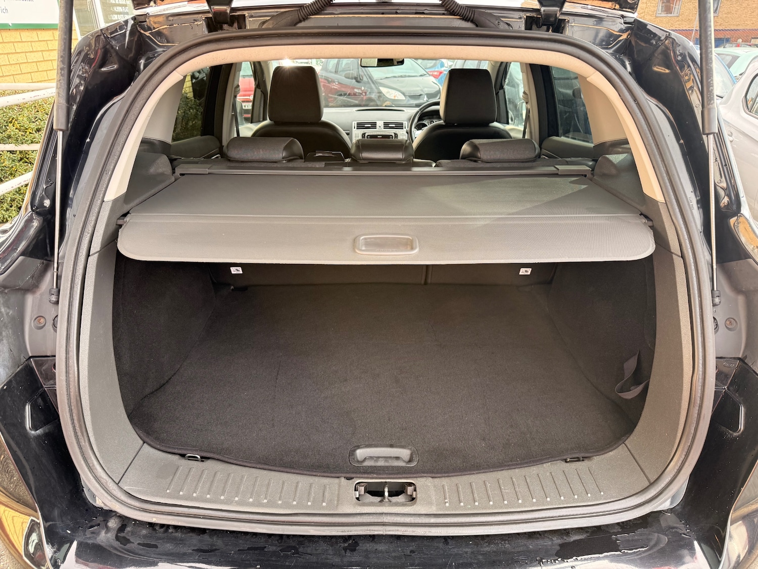 Used Ford Kuga 2012 for sale - 77532155: Photo 8