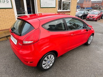 Used Ford Fiesta 2010 for sale - 77475566: Photo