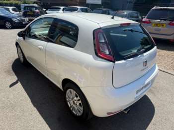 Used Fiat Punto 2015 for sale - 75095780: Photo