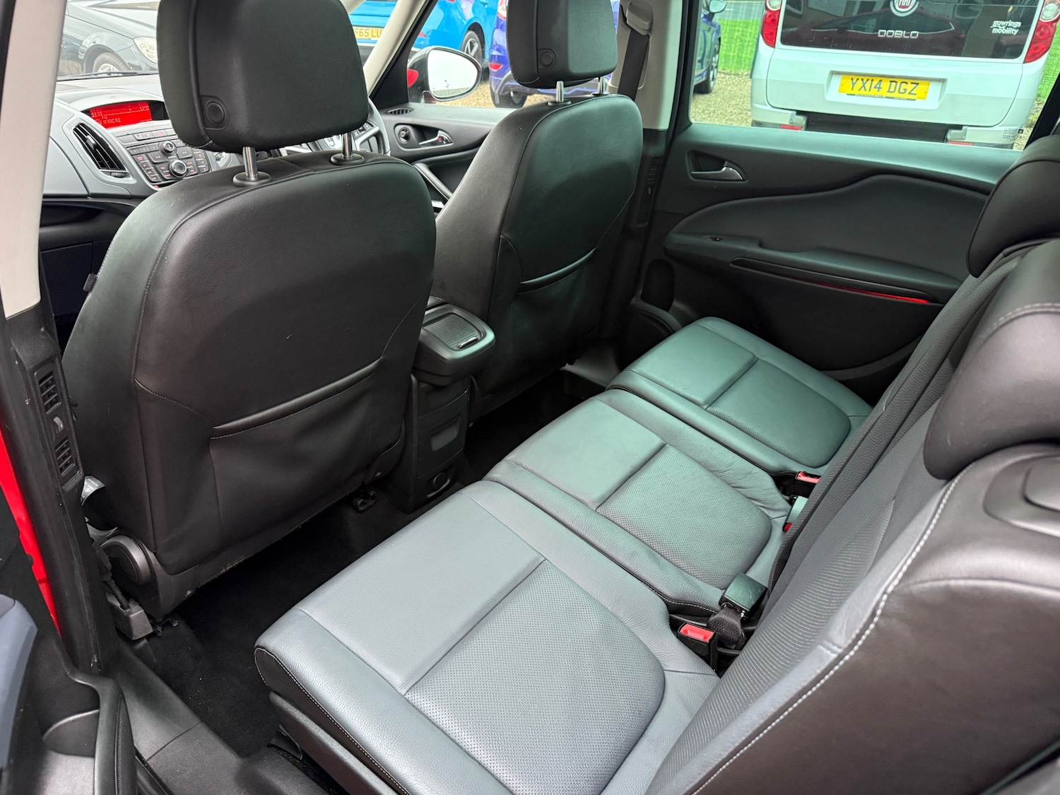 Used Vauxhall Zafira 2013 for sale - 76720373: Photo 9