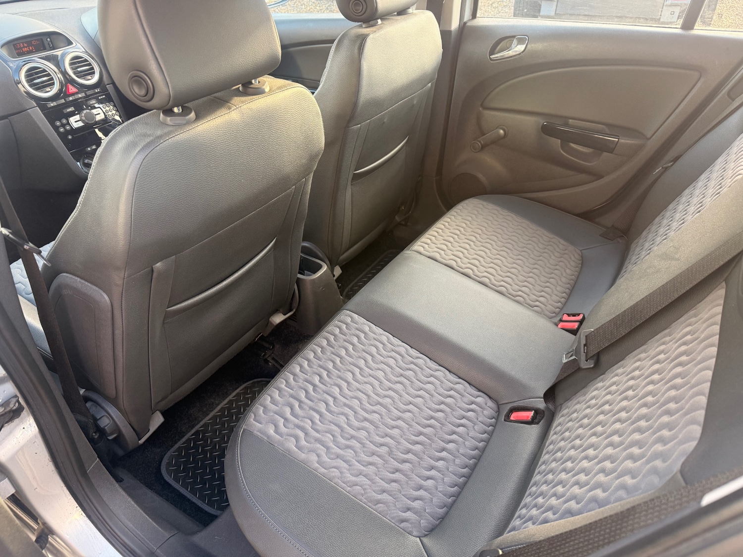 Used Vauxhall Corsa 2013 for sale - 76893076: Photo 9