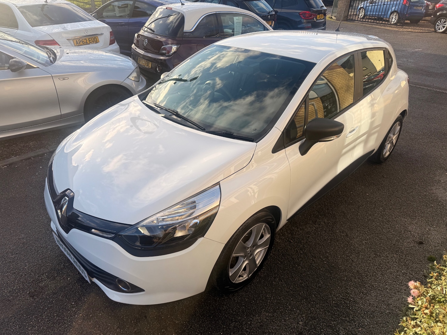 Used Renault Clio 2014 for sale - 77127603: Photo 2