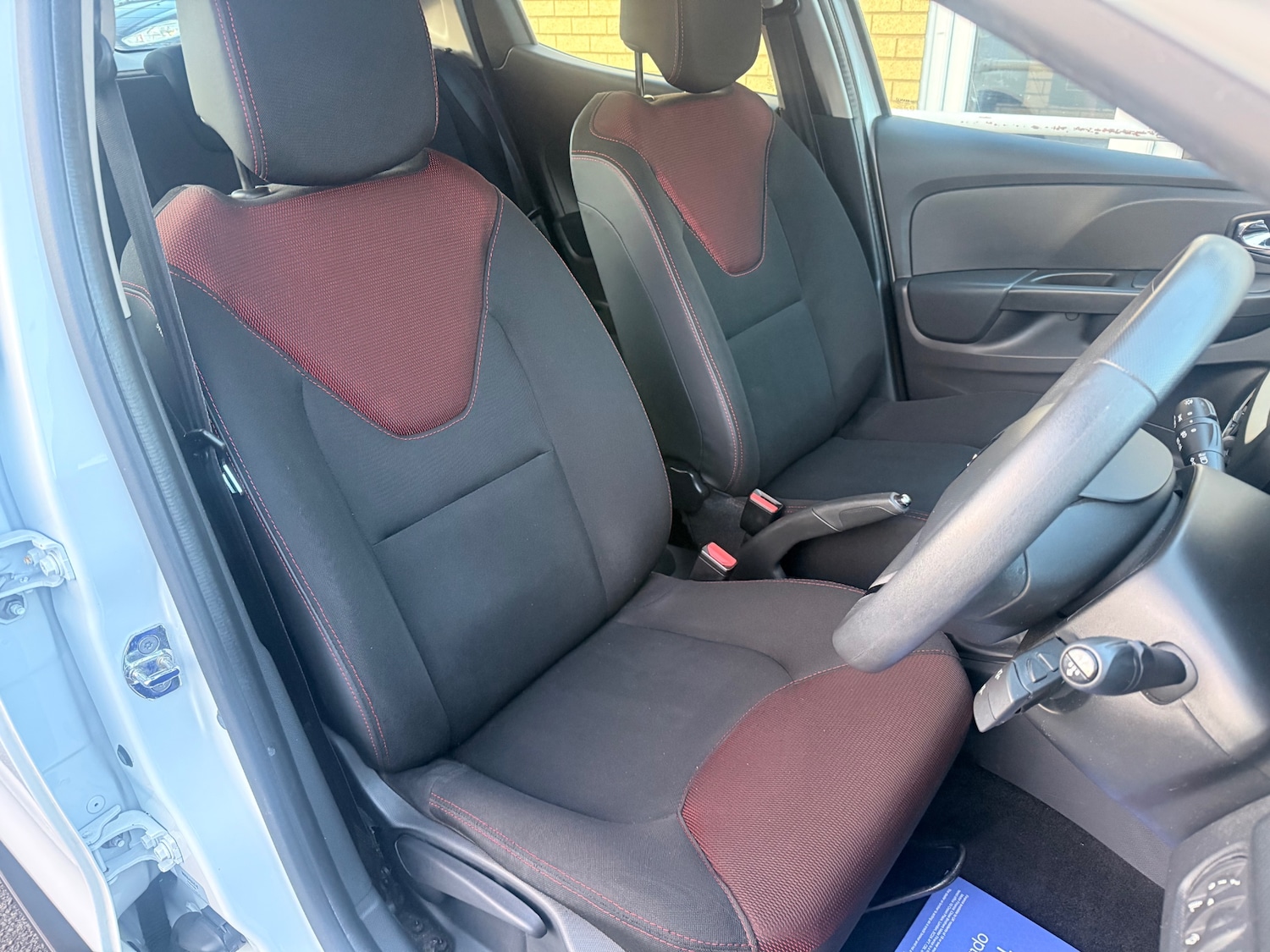 Used Renault Clio 2014 for sale - 77127603: Photo 6