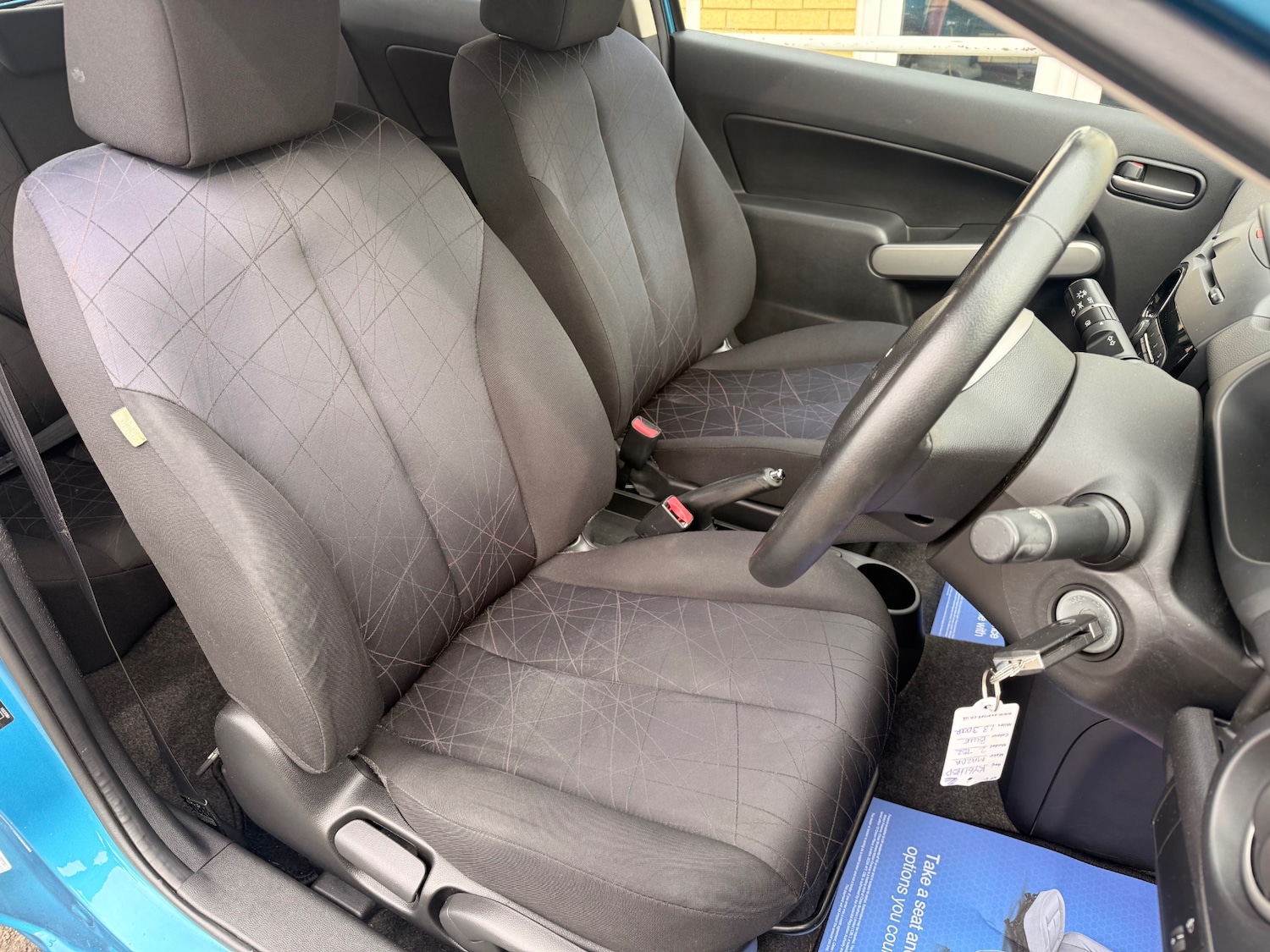 Used Mazda Mazda2 2011 for sale - 77873636: Photo 6