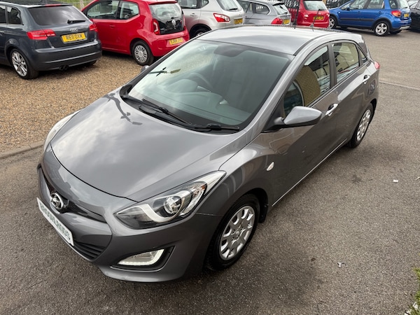 Used Hyundai i30 2015 for sale - 75333060: Photo 2