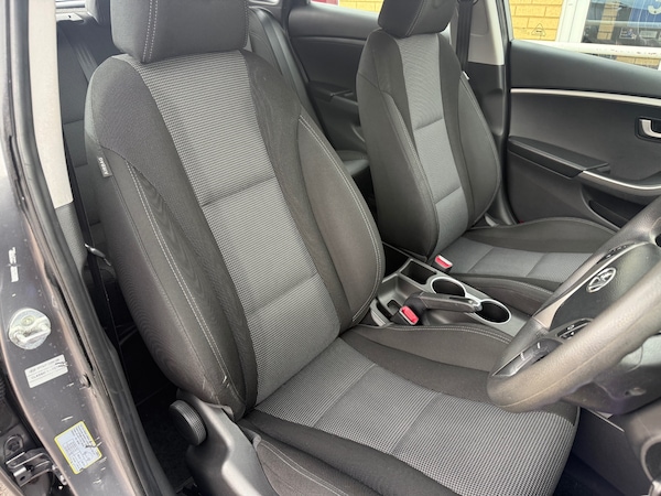 Used Hyundai i30 2015 for sale - 75333060: Photo 6