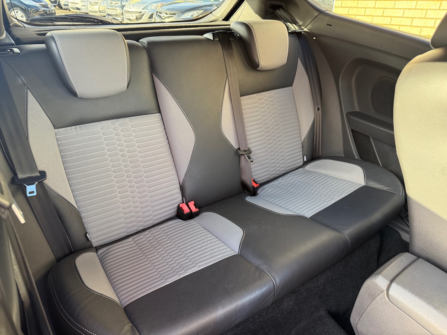 Used Ford Fiesta 2014 for sale - 76343951: Photo 7